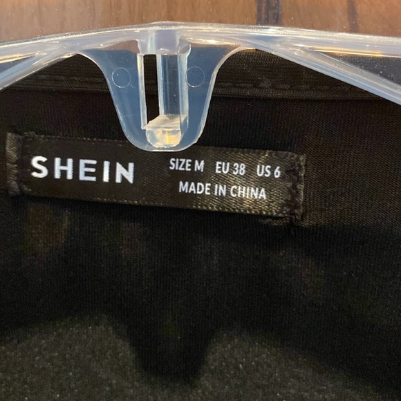 Sweet black polyester like overlay top - Picture 2 of 3